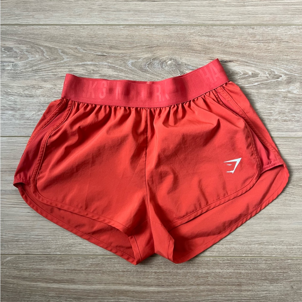 Gymshark Red TRAINING LOOSE FIT SHORTS size small - Picture 3 of 10